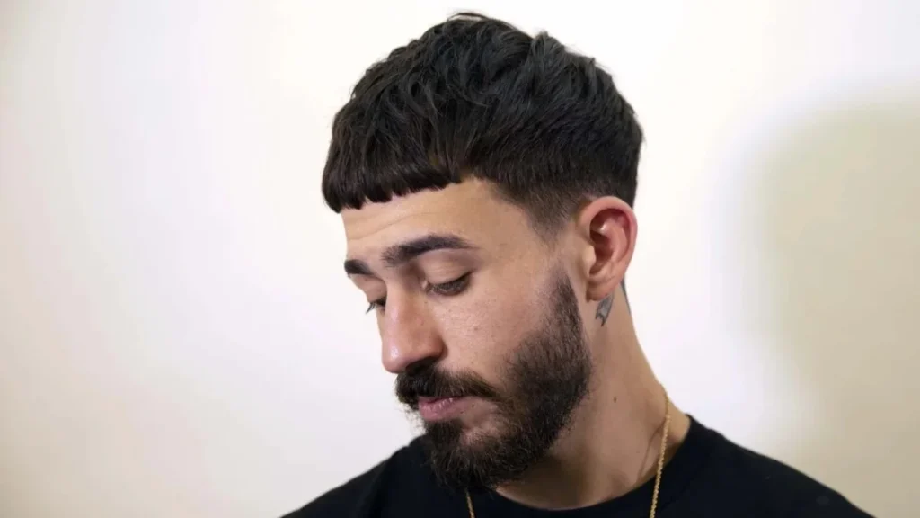Top 10 Hairstyles For Men: Modern Trends That Define Your Look https://www.outdooractive.com/en/member/mohit-pachal/319399443/