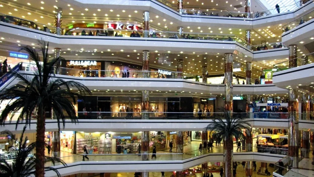 10 Biggest Shopping Centres in Europe Cevahir Mall (Istanbul, Turkey)