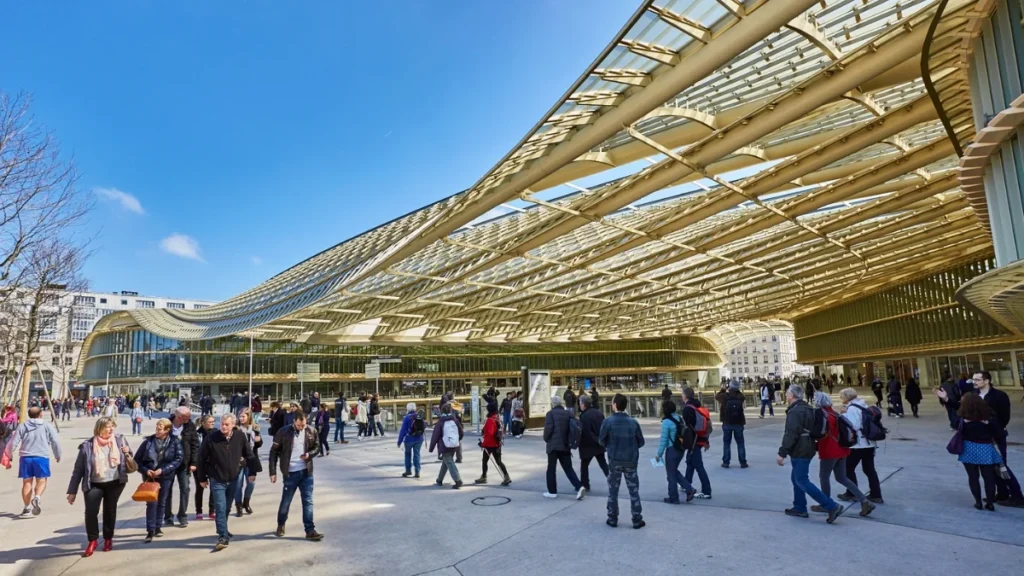 10 Biggest Shopping Centres in Europe Forum des Halles (Paris, France)